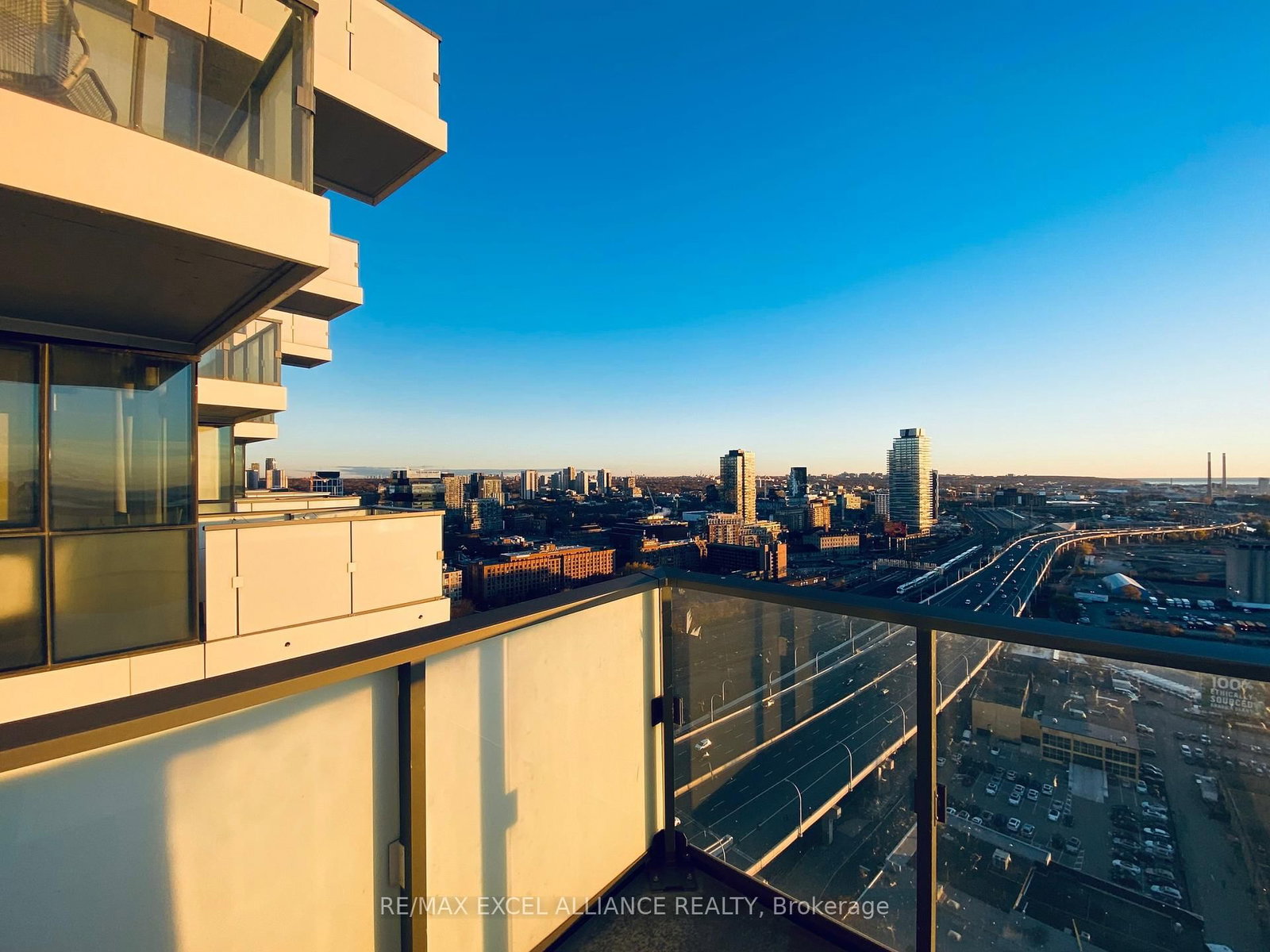 Photo 3 of Unit 2408, 16 Bonnycastle St, Toronto, Waterfront Communities — HOMEH