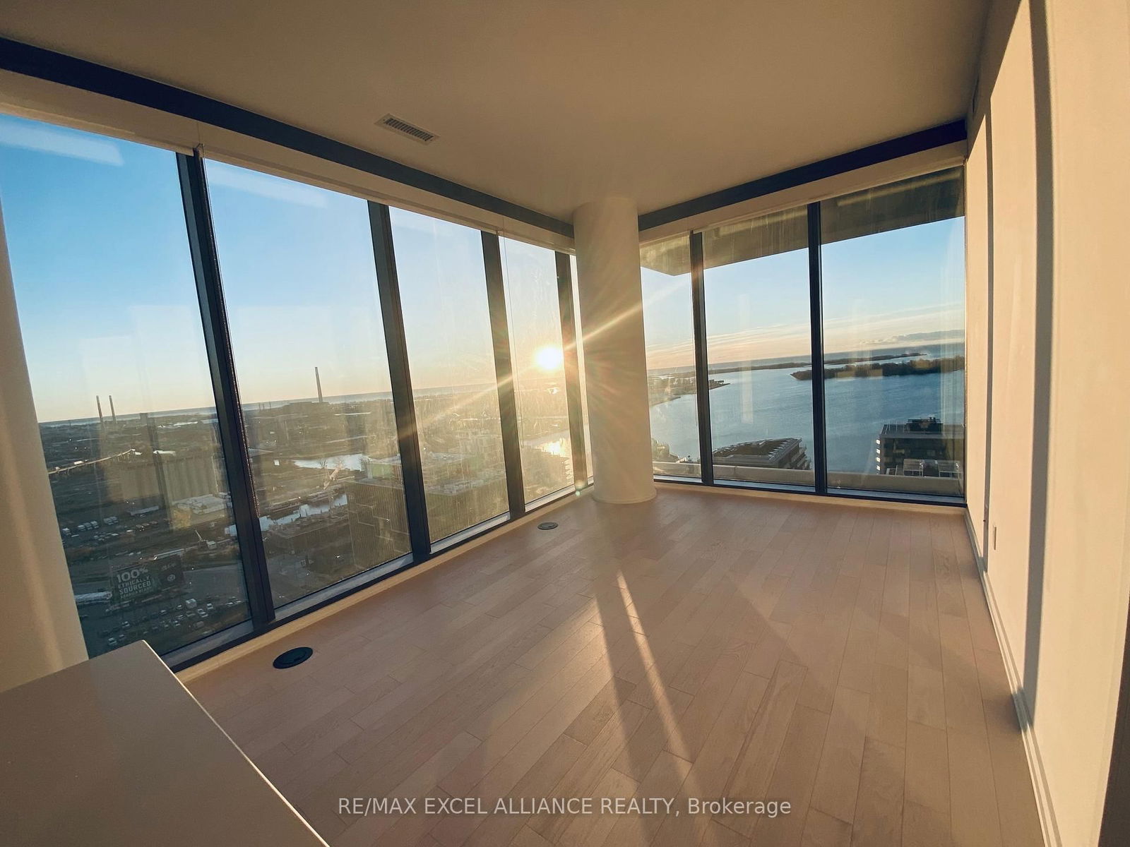 Photo 2 of Unit 2408, 16 Bonnycastle St, Toronto, Waterfront Communities — HOMEH