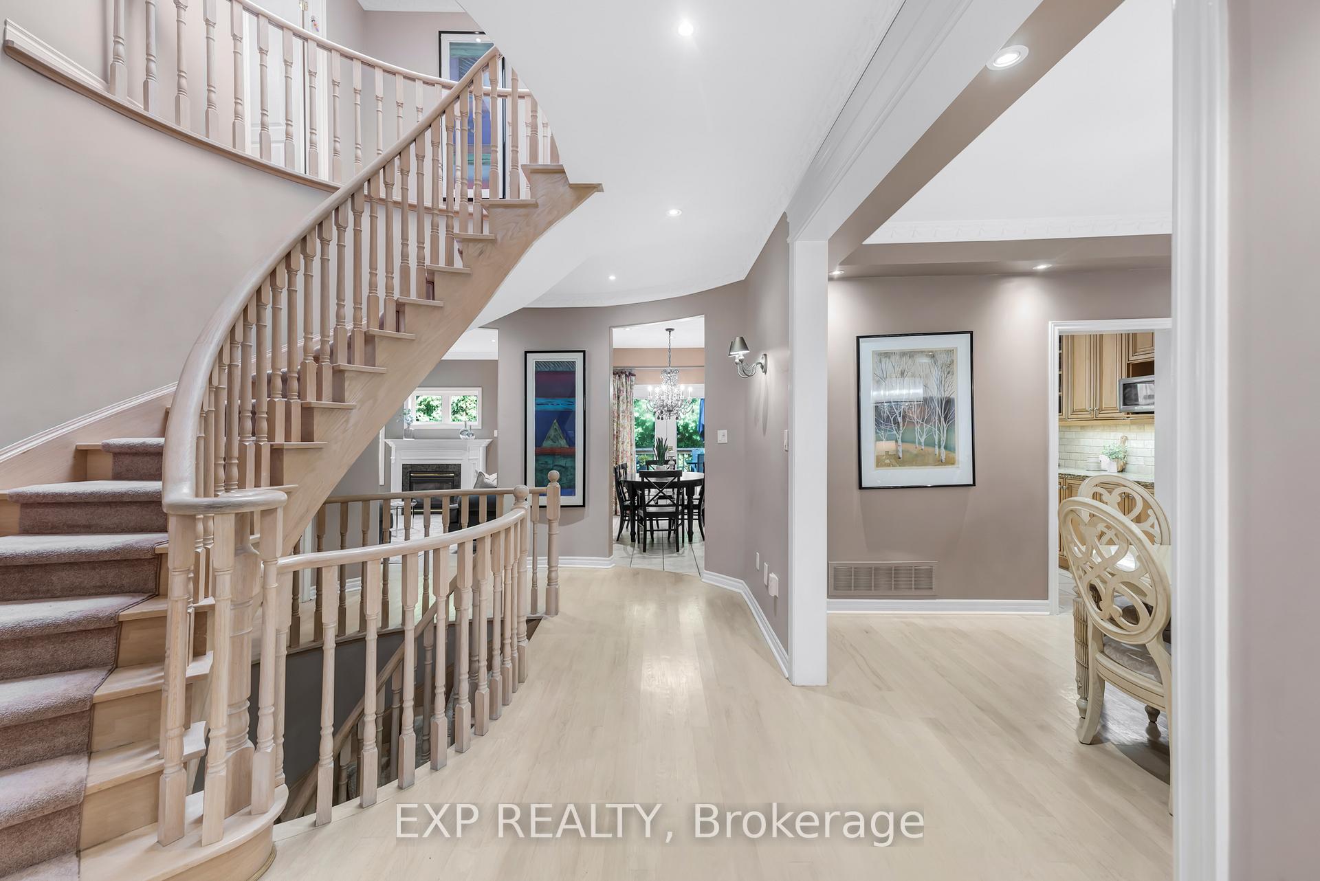 Photo 8 of 444 Highcliffe Drive, Vaughan, Uplands — HOMEH