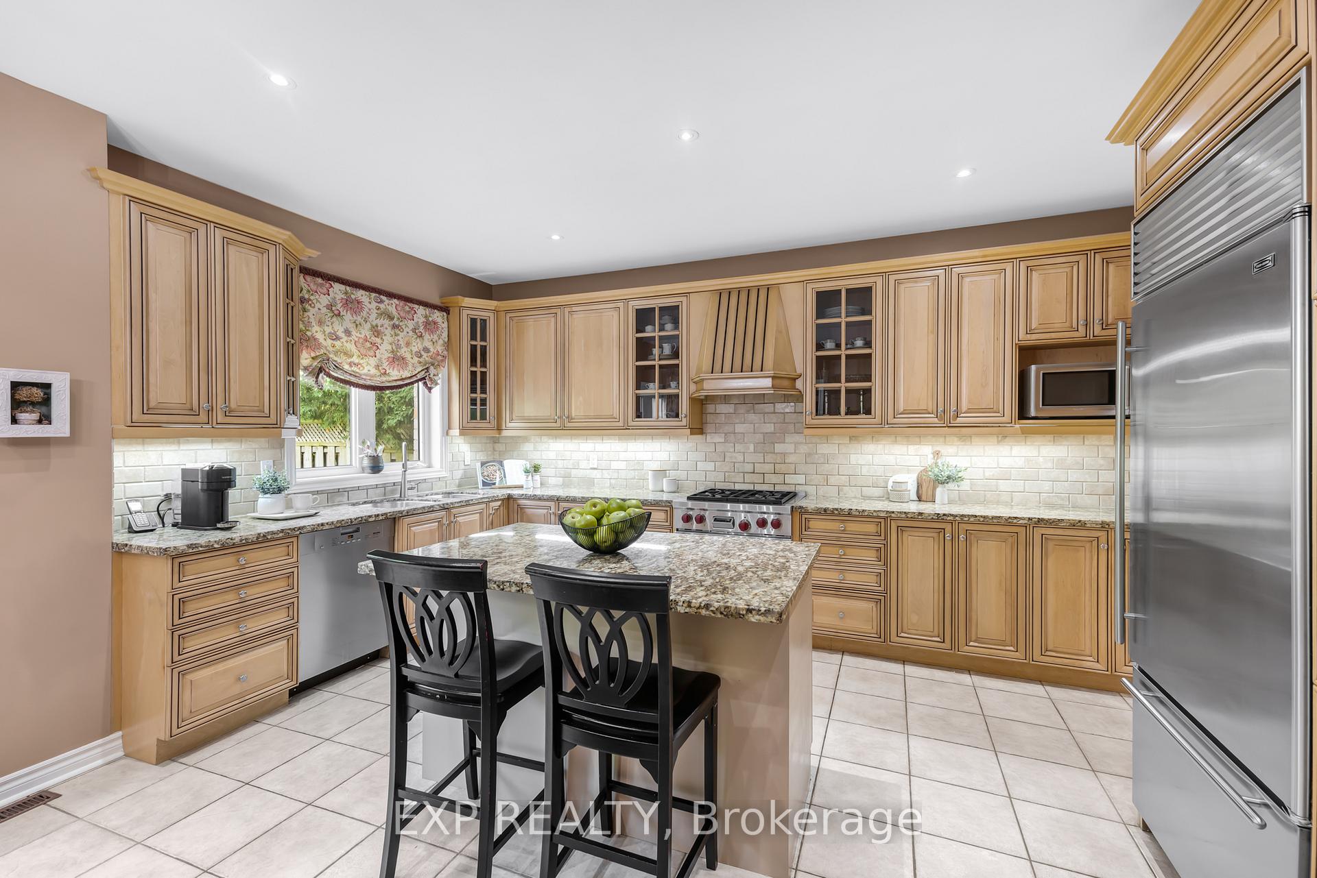 Photo 12 of 444 Highcliffe Drive, Vaughan, Uplands — HOMEH