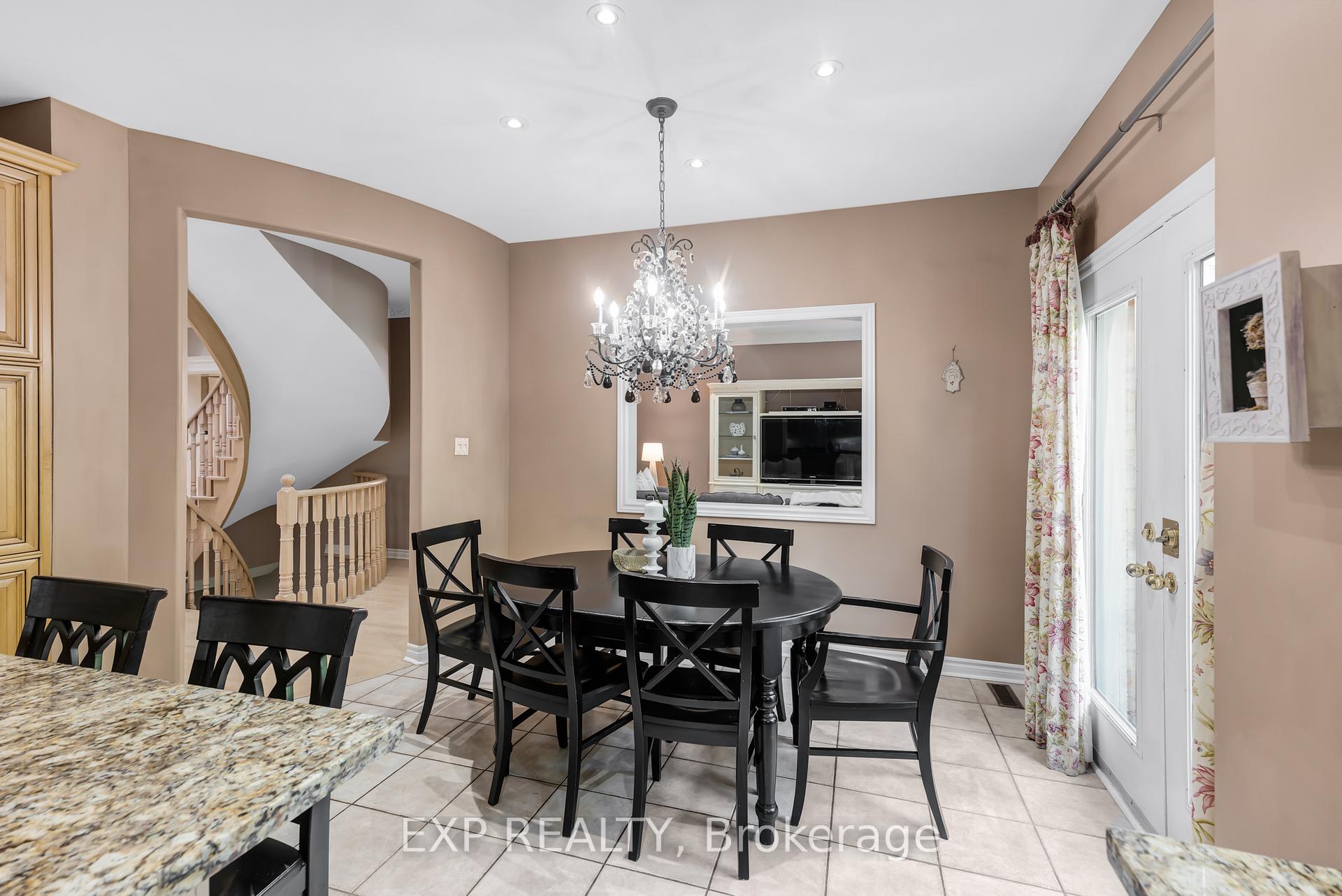 Photo 14 of 444 Highcliffe Drive, Vaughan, Uplands — HOMEH