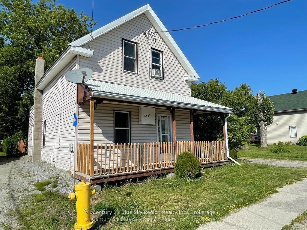 Photo 2 of 39 Principale Street W, West Nipissing, Verner — HOMEH