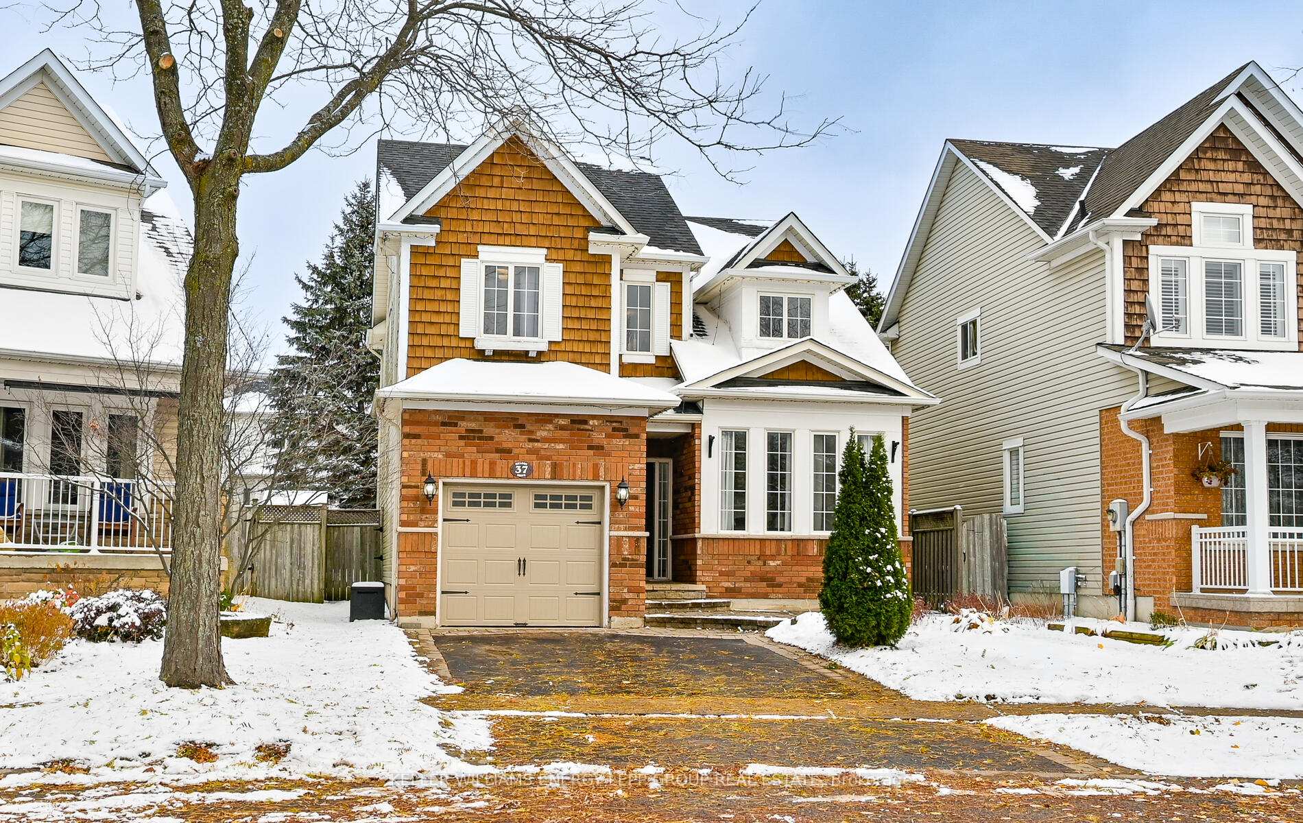 Photo 3 of 37 Melody Drive, Whitby, Brooklin — HOMEH