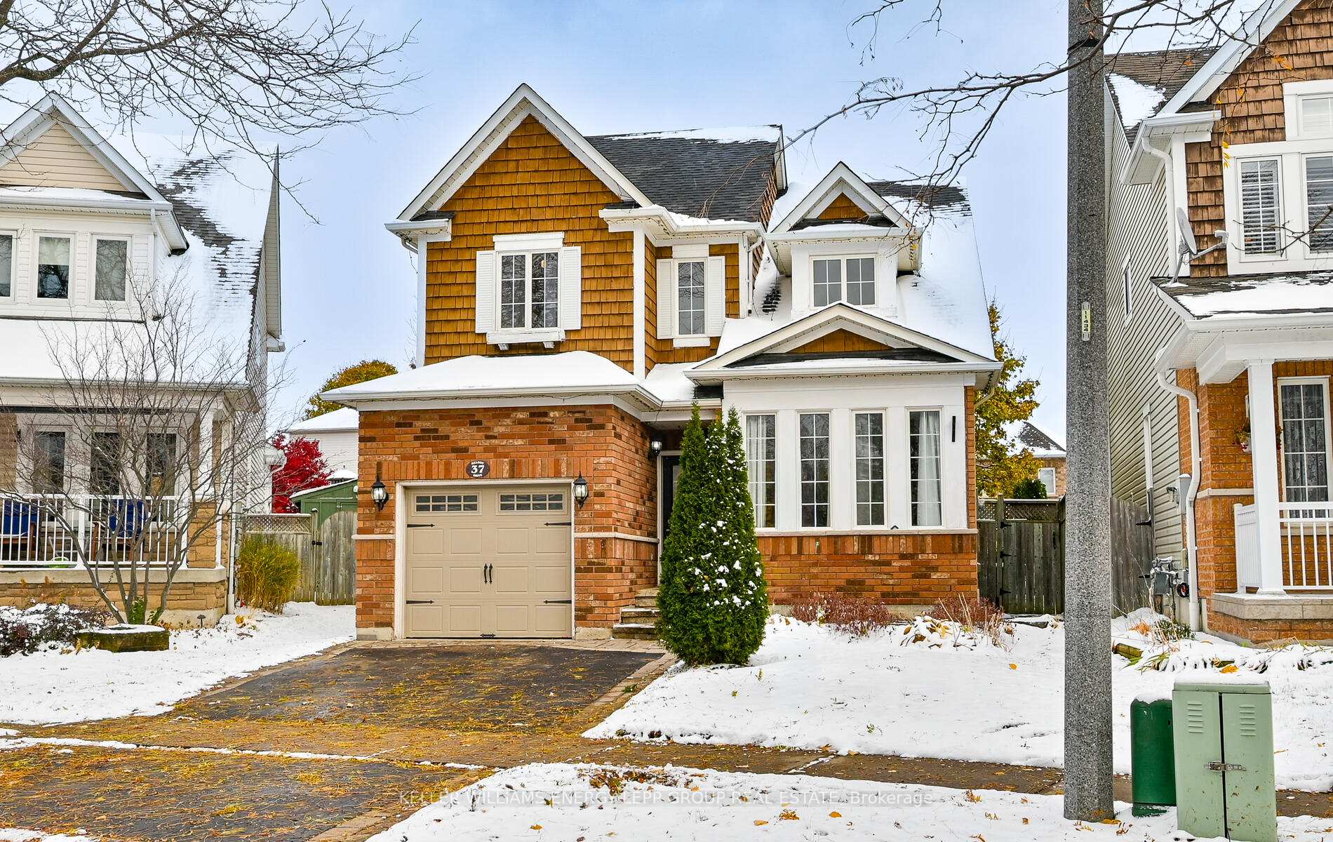 Photo 4 of 37 Melody Drive, Whitby, Brooklin — HOMEH