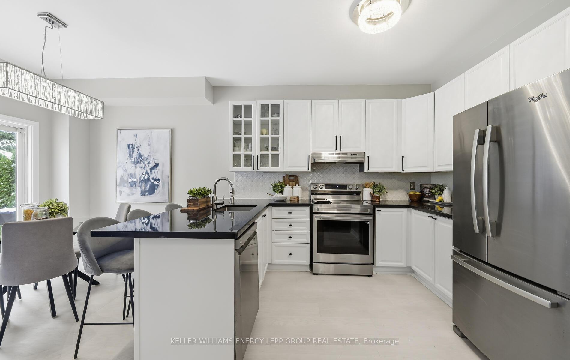 Photo 12 of 37 Melody Drive, Whitby, Brooklin — HOMEH