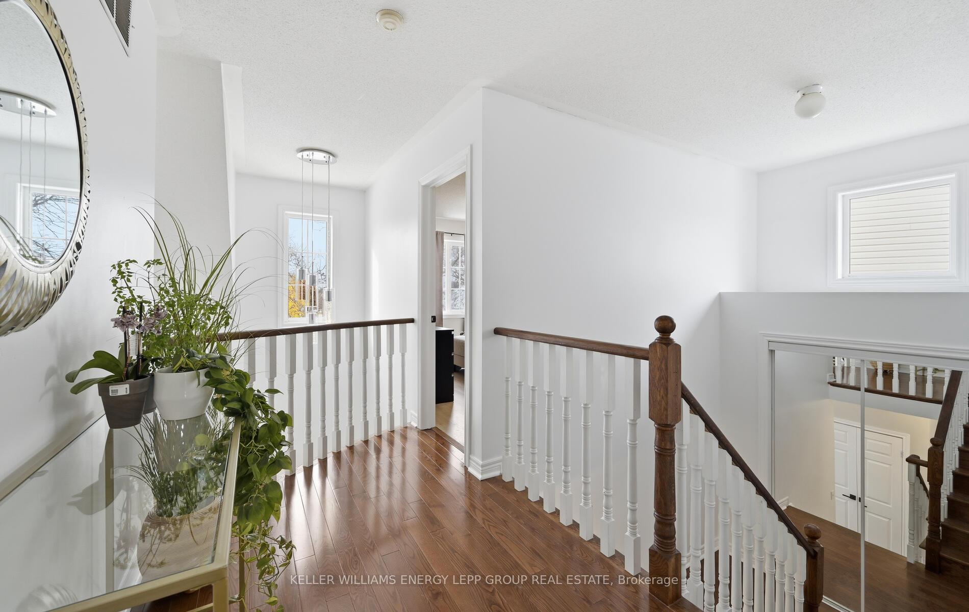 Photo 21 of 37 Melody Drive, Whitby, Brooklin — HOMEH