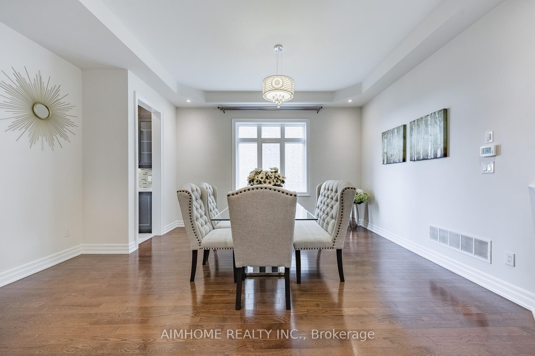 Photo 5 of 48 Hamster Crescent, Aurora, Bayview Northeast — HOMEH
