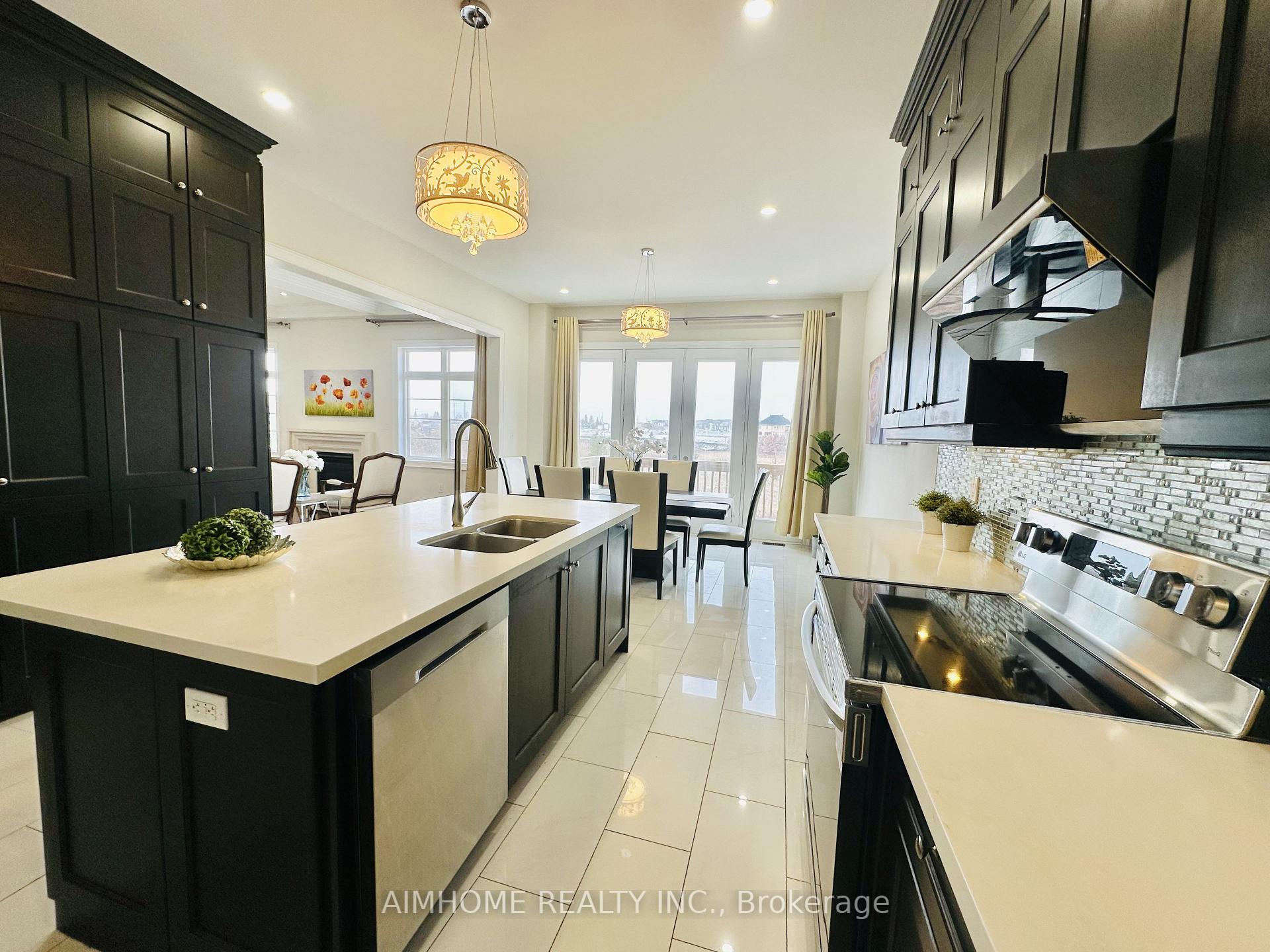 Photo 34 of 48 Hamster Crescent, Aurora, Bayview Northeast — HOMEH
