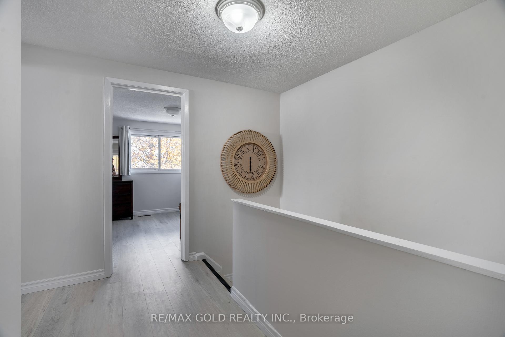 Photo 14 of 36 Guthrie Crescent, Whitby, Lynde Creek — HOMEH