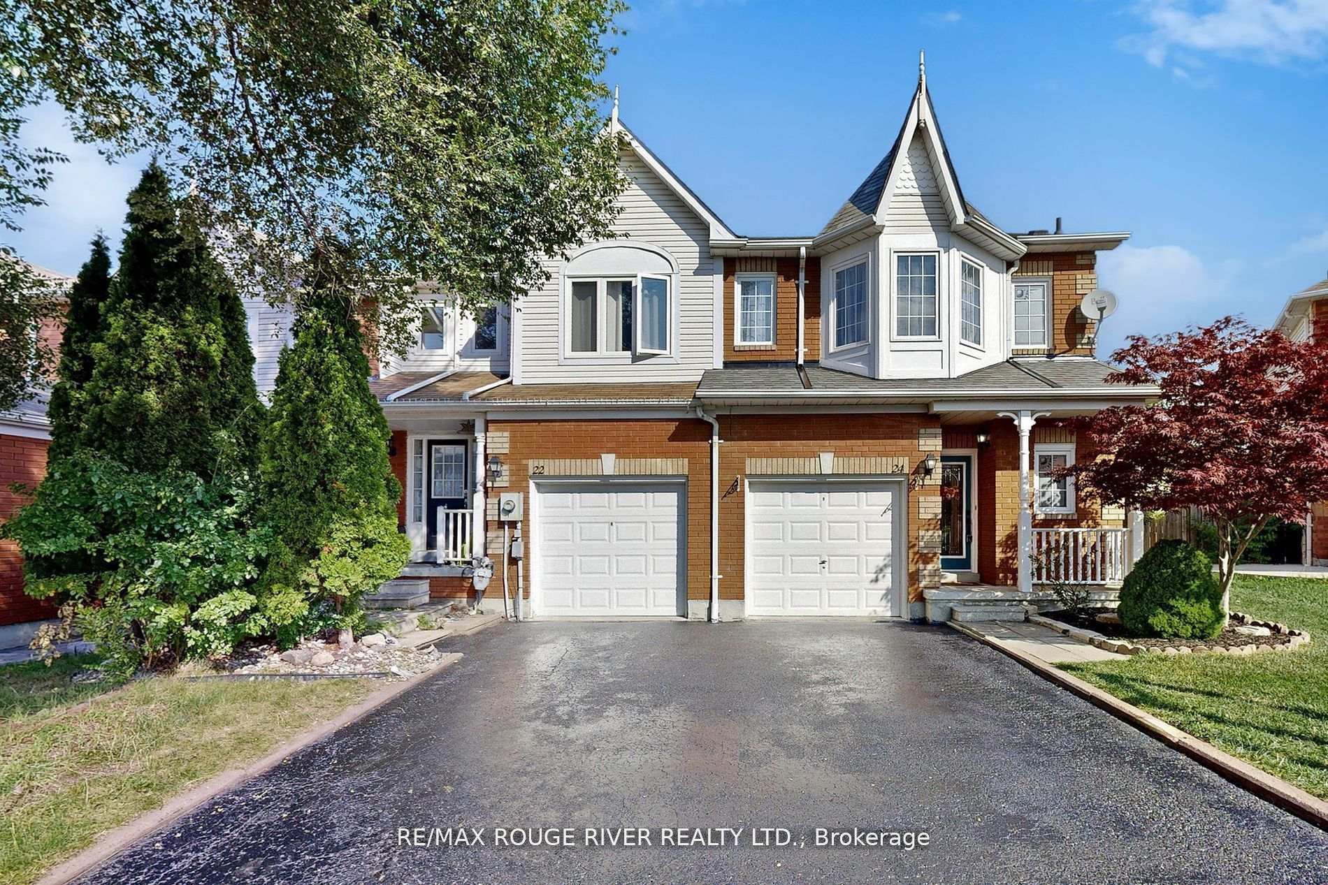 Photo 1 of 24 Jays Drive, Whitby, Williamsburg — HOMEH