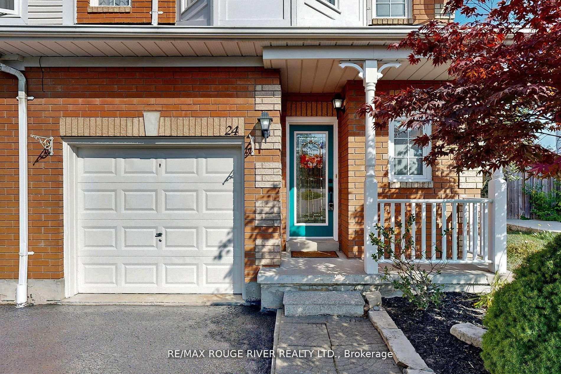 Photo 2 of 24 Jays Drive, Whitby, Williamsburg — HOMEH