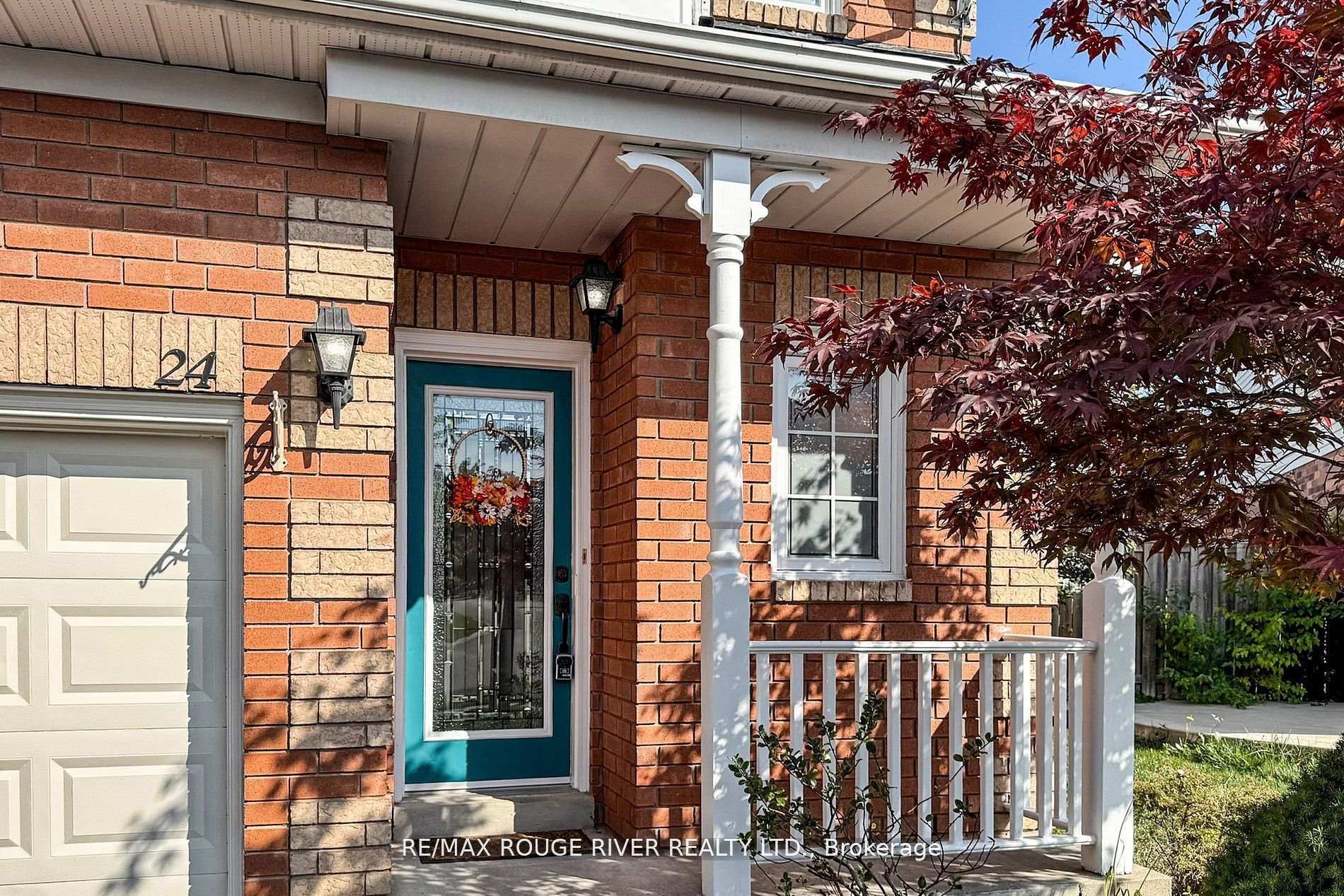 Photo 4 of 24 Jays Drive, Whitby, Williamsburg — HOMEH