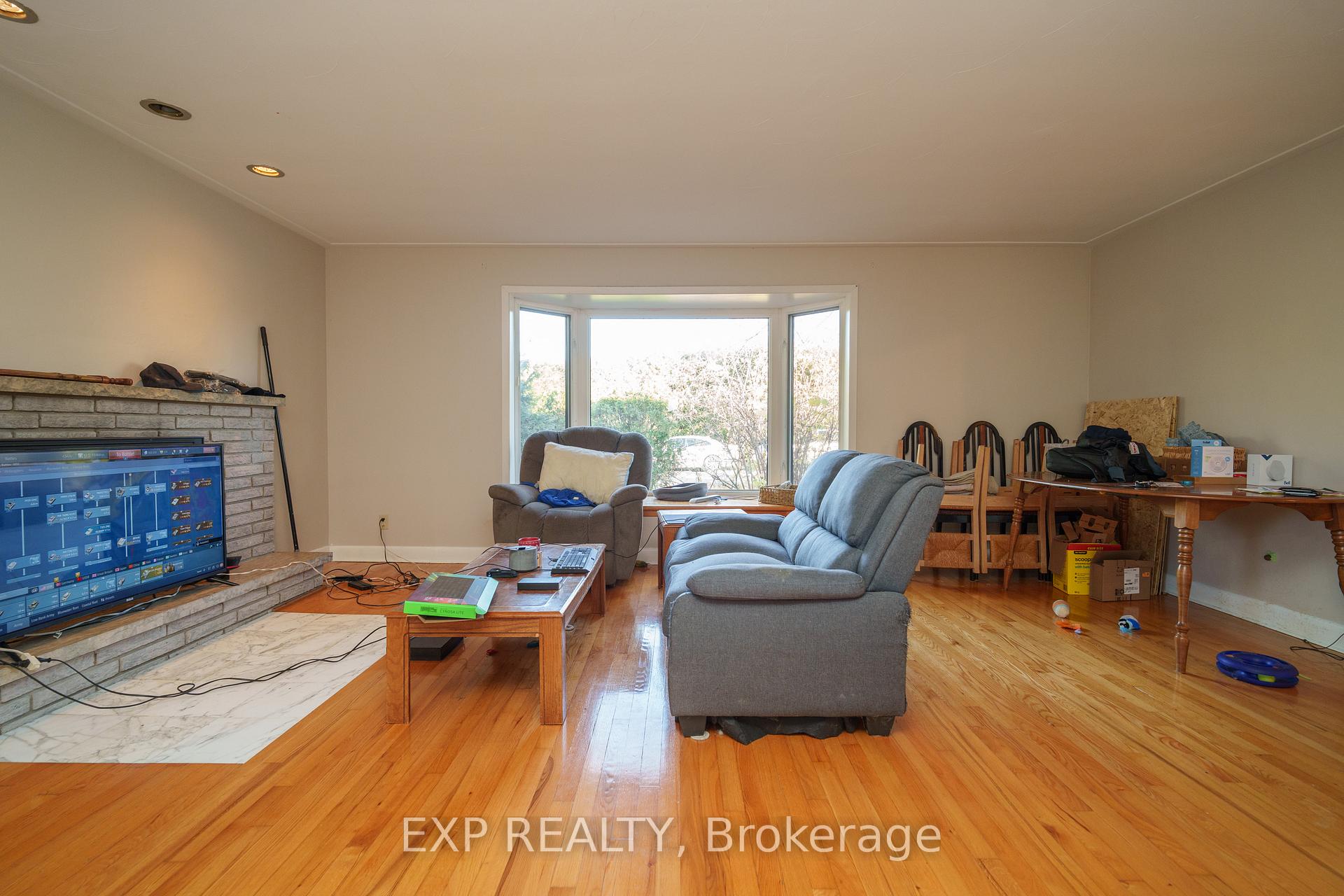 Photo 15 of 1944 Ronald Avenue, Ottawa, Alta Vista/Faircrest Heights — HOMEH