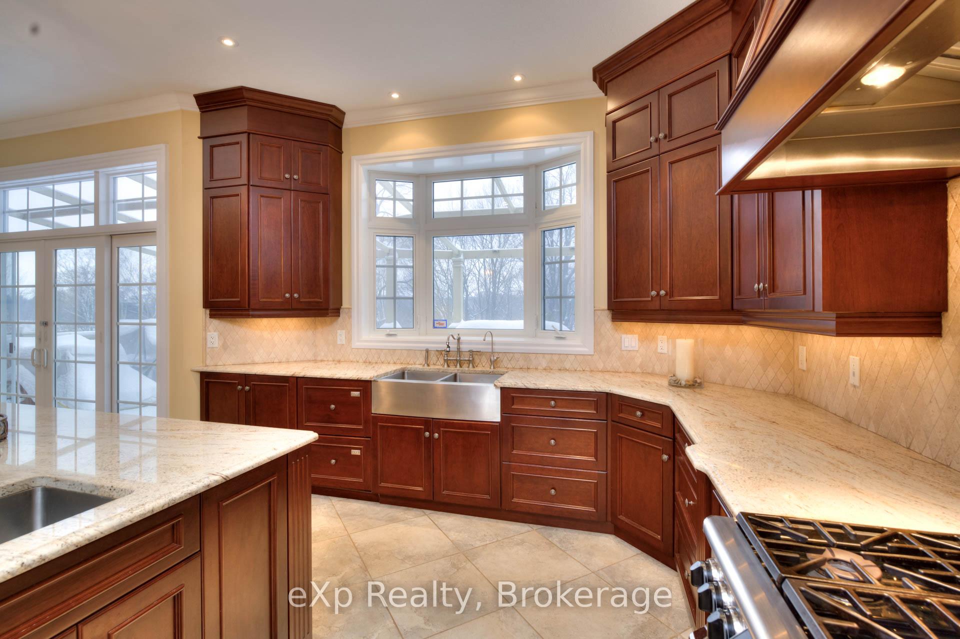Photo 23 of 372 River Oak Place, Waterloo — HOMEH