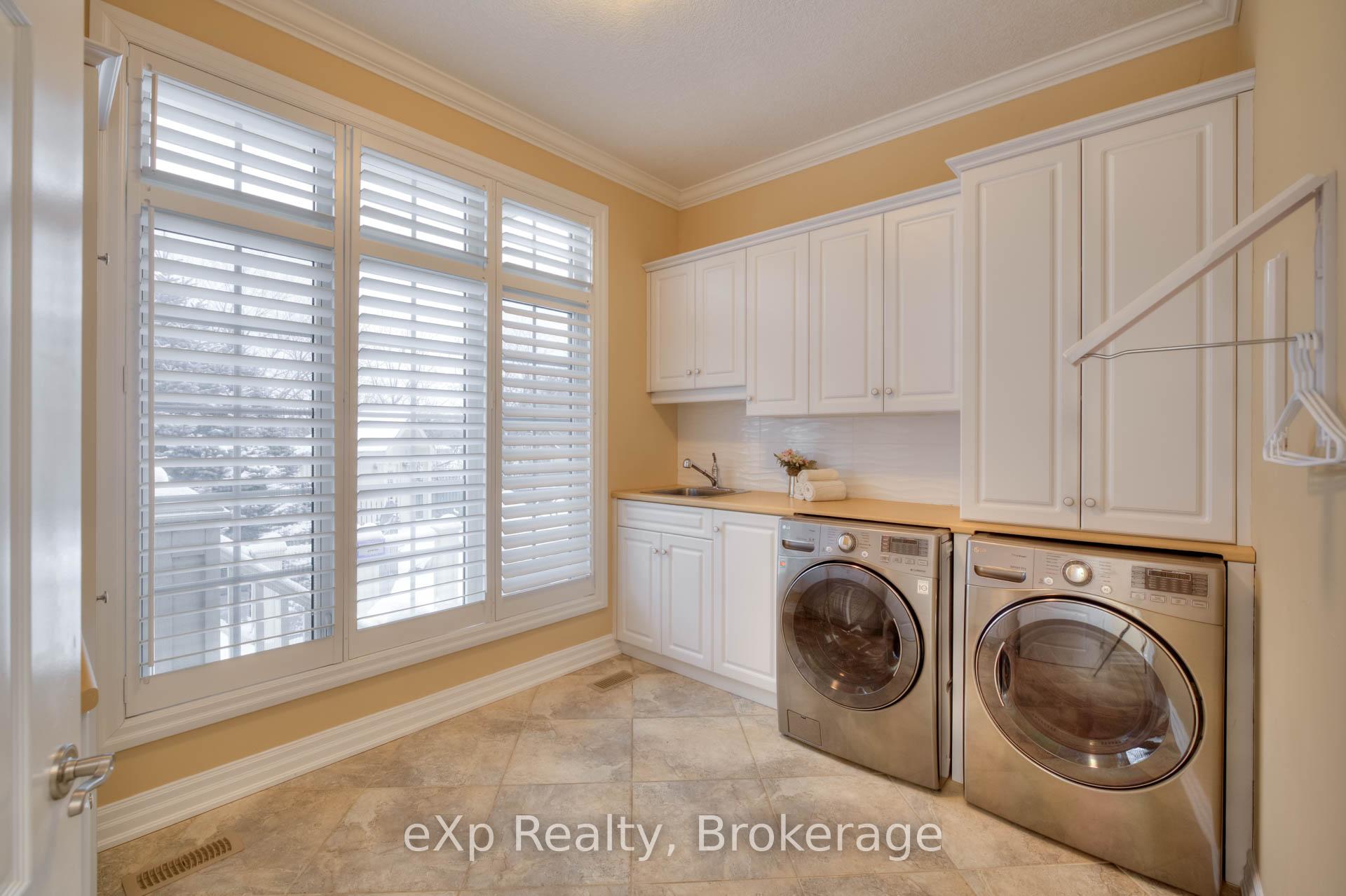 Photo 33 of 372 River Oak Place, Waterloo — HOMEH