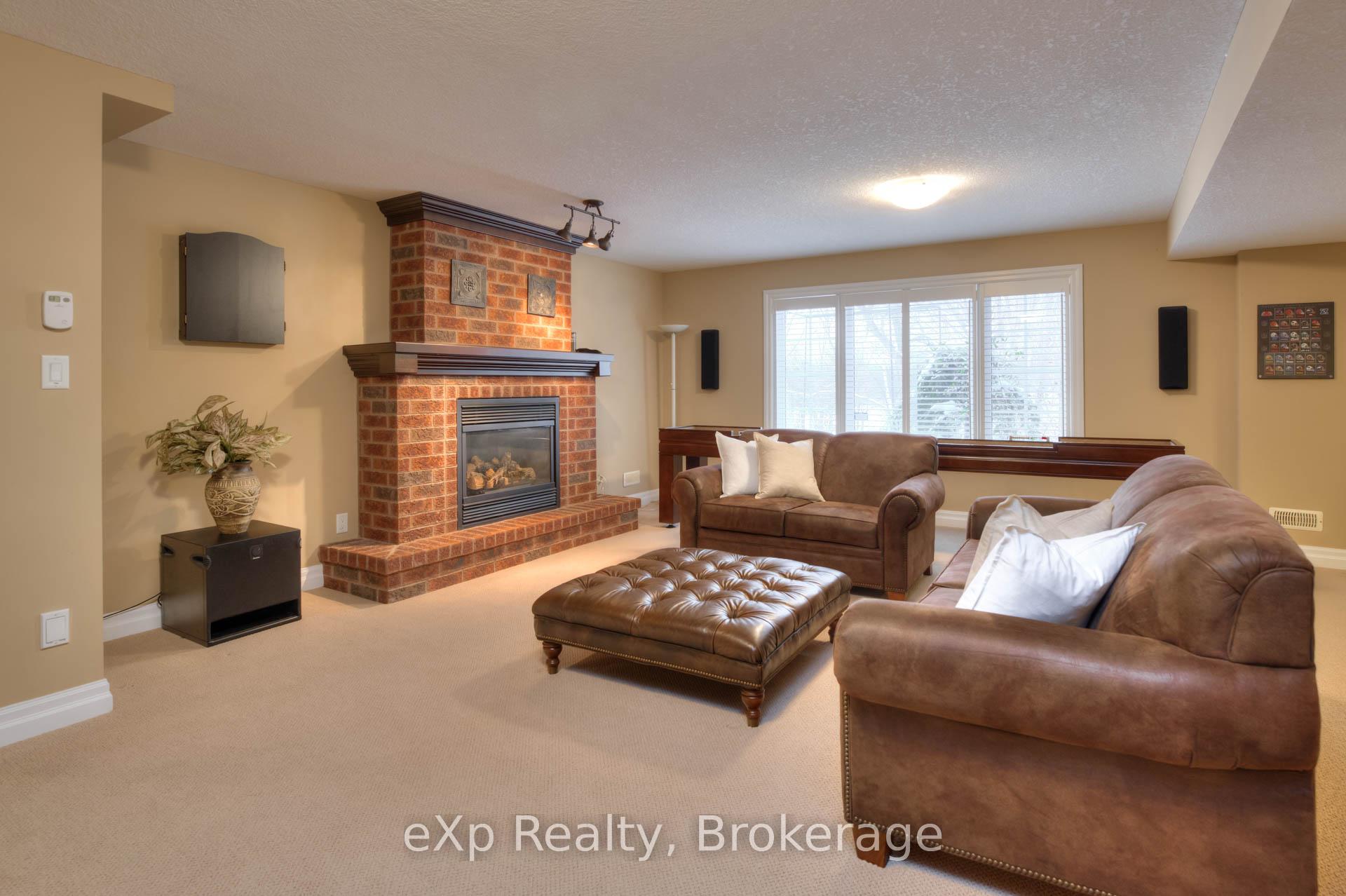 Photo 45 of 372 River Oak Place, Waterloo — HOMEH