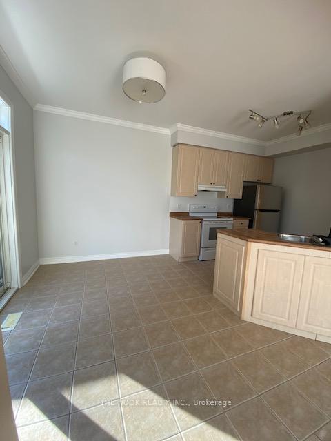 Photo 6 of 107 Charest Place, Whitby, Brooklin — HOMEH