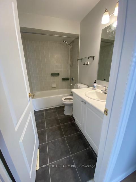 Photo 18 of 107 Charest Place, Whitby, Brooklin — HOMEH