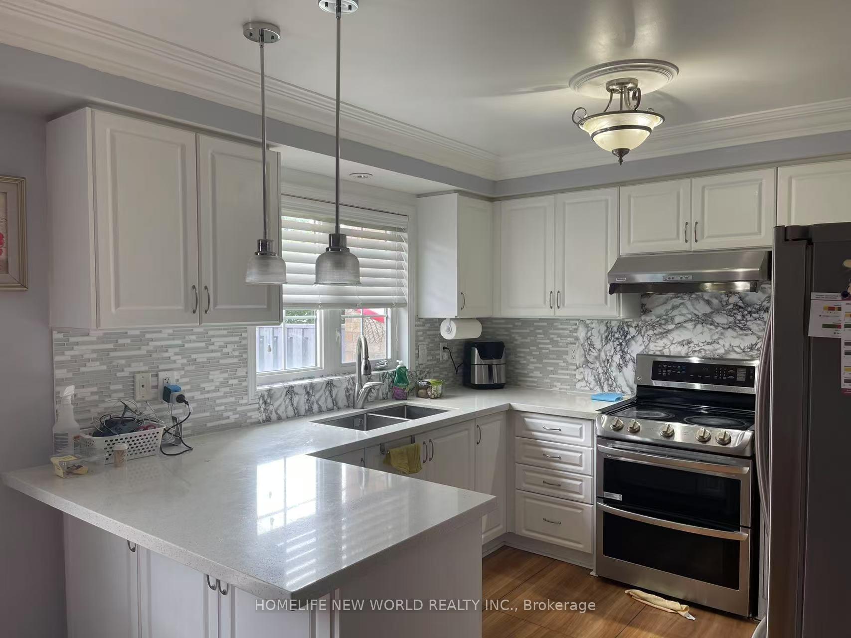 Photo 3 of 29 Lucerne Drive, Vaughan, Vellore Village — HOMEH