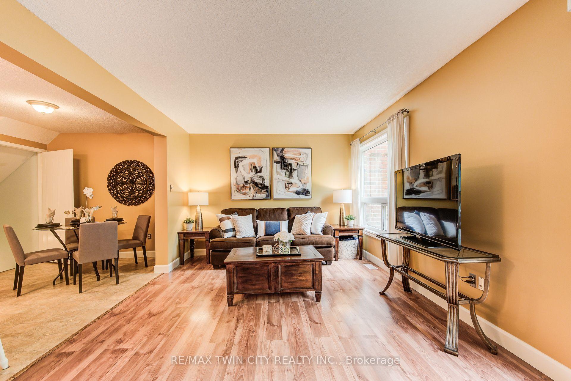 Photo 21 of 454 Annapolis Court, Waterloo — HOMEH