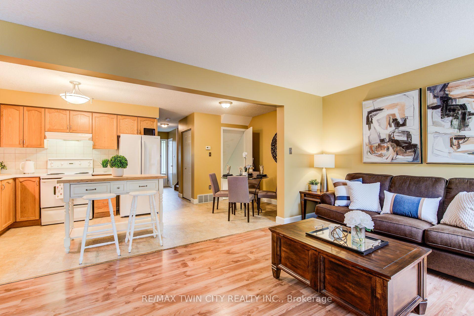 Photo 22 of 454 Annapolis Court, Waterloo — HOMEH