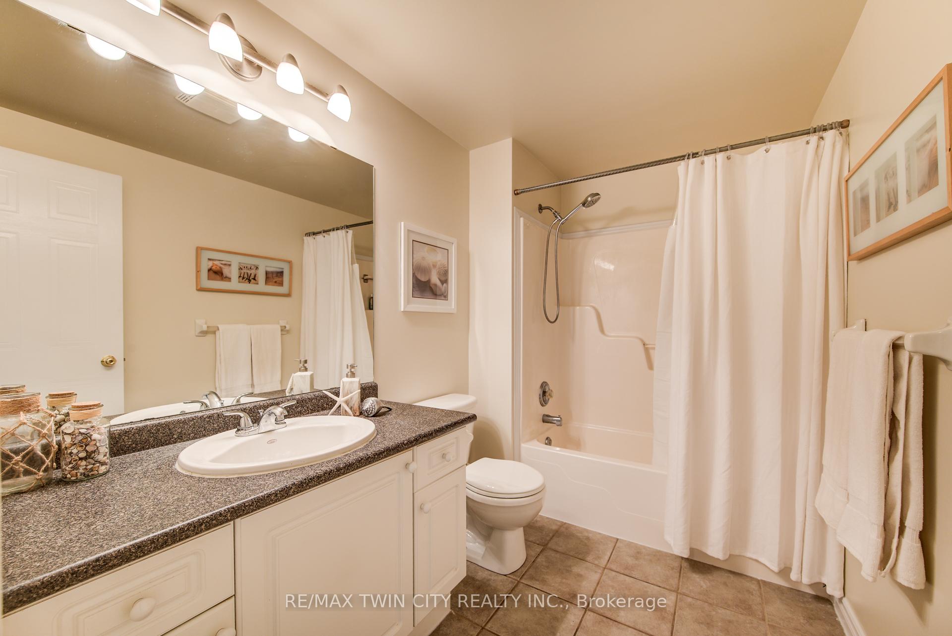 Photo 30 of 454 Annapolis Court, Waterloo — HOMEH