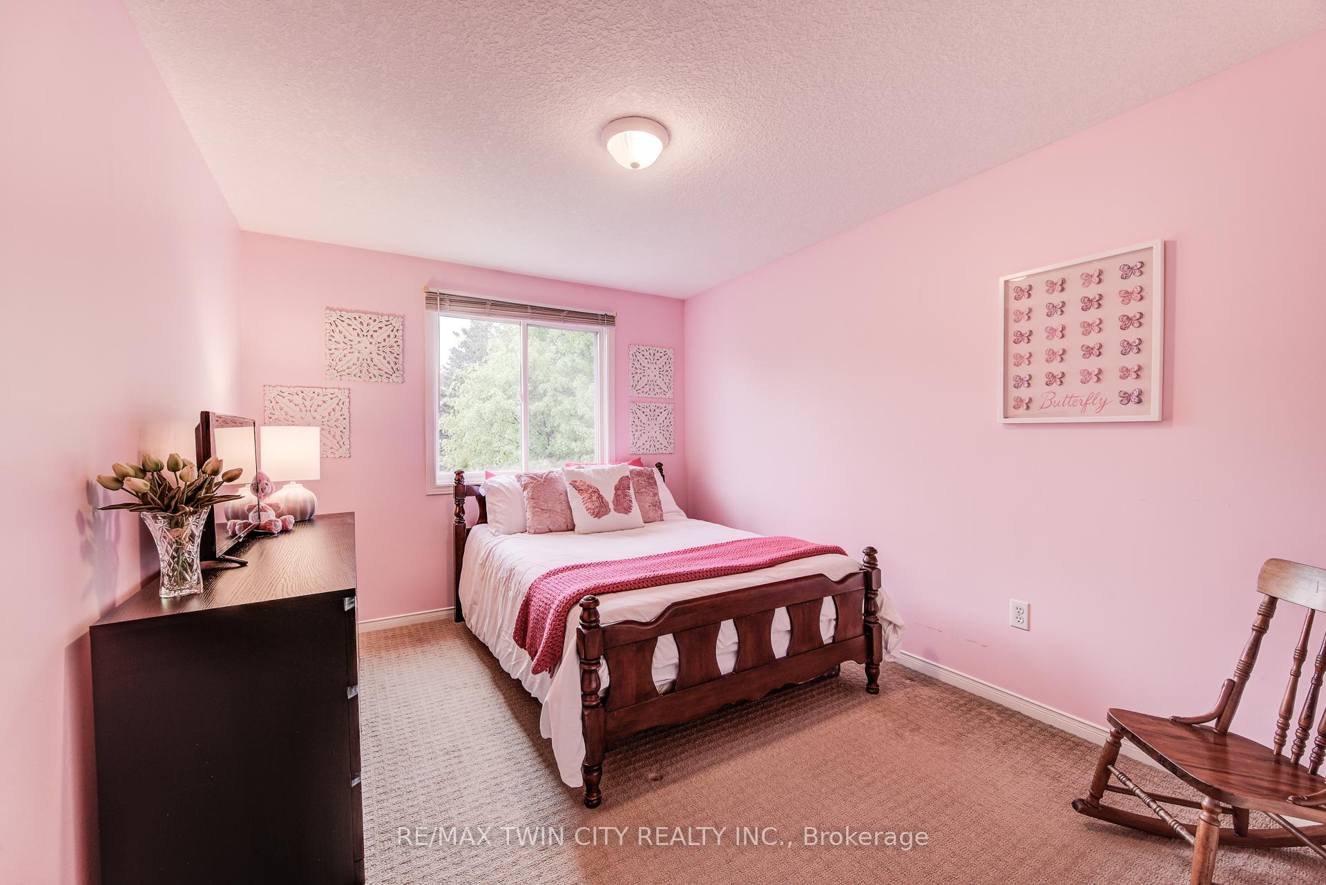 Photo 31 of 454 Annapolis Court, Waterloo — HOMEH