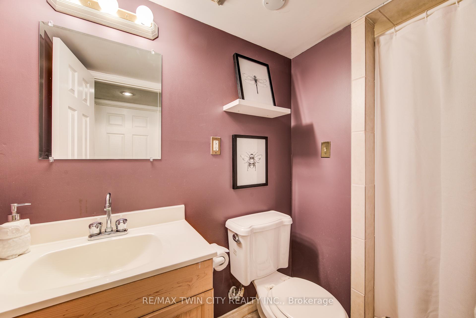 Photo 35 of 454 Annapolis Court, Waterloo — HOMEH