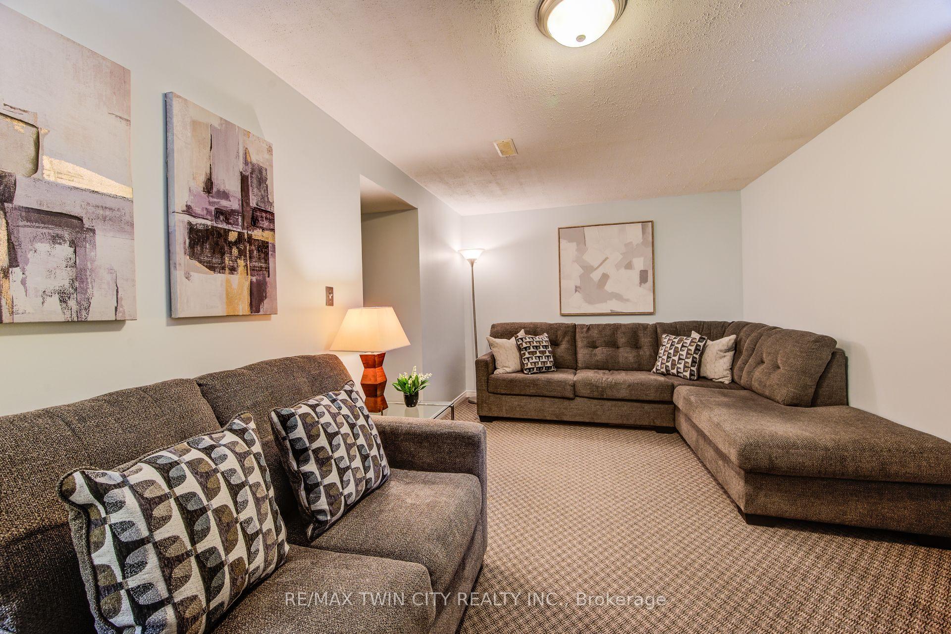 Photo 39 of 454 Annapolis Court, Waterloo — HOMEH