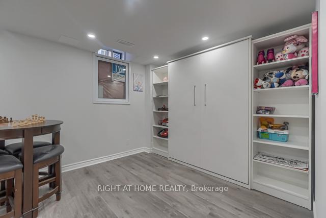 Photo 13 of 12 Laskin Drive, Vaughan, Patterson — HOMEH