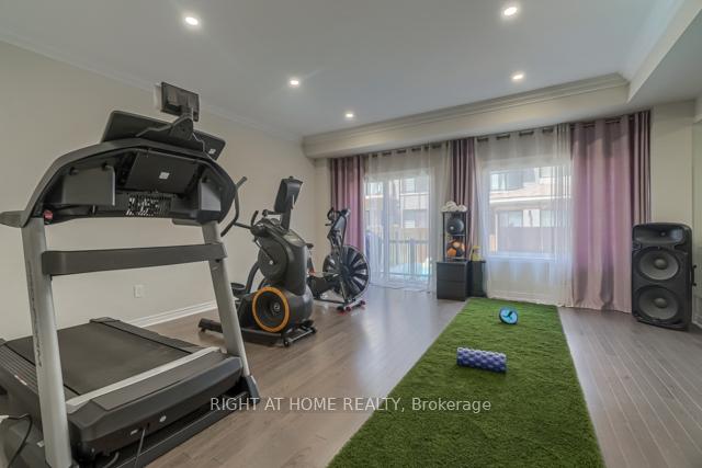 Photo 18 of 12 Laskin Drive, Vaughan, Patterson — HOMEH