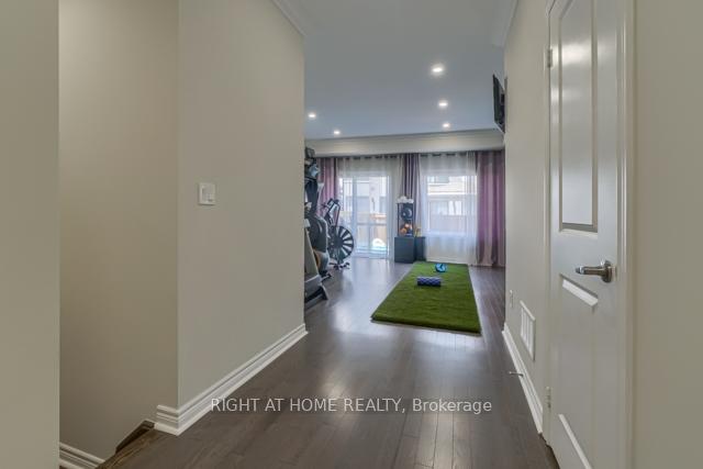Photo 19 of 12 Laskin Drive, Vaughan, Patterson — HOMEH