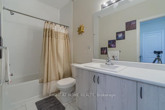 Photo 21 of 12 Laskin Drive, Vaughan, Patterson — HOMEH