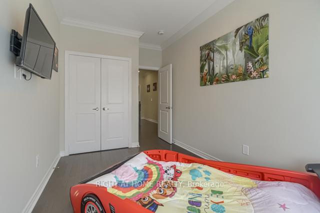 Photo 23 of 12 Laskin Drive, Vaughan, Patterson — HOMEH