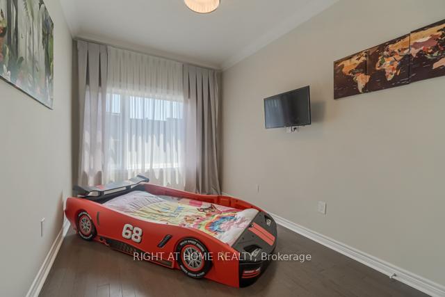 Photo 24 of 12 Laskin Drive, Vaughan, Patterson — HOMEH