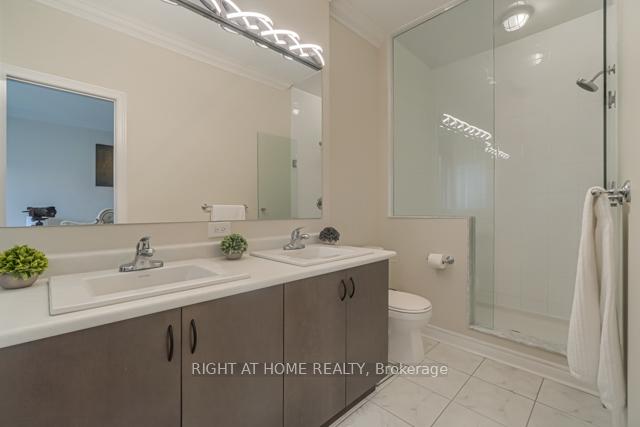 Photo 26 of 12 Laskin Drive, Vaughan, Patterson — HOMEH