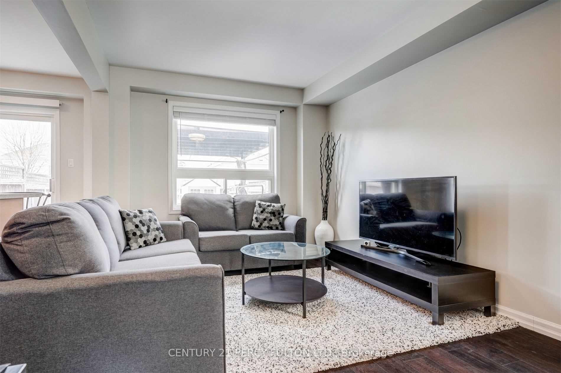 Photo 7 of 123 Brownridge Place, Whitby, Williamsburg — HOMEH