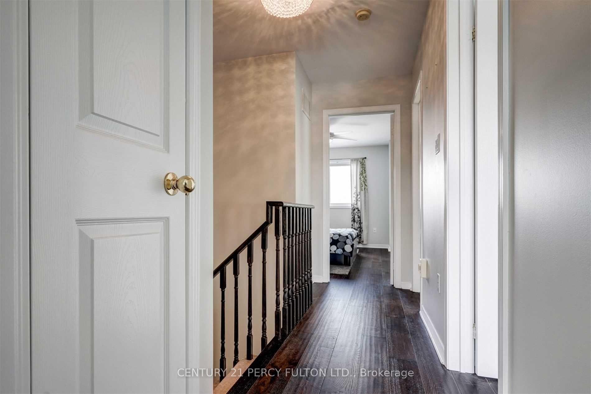 Photo 14 of 123 Brownridge Place, Whitby, Williamsburg — HOMEH