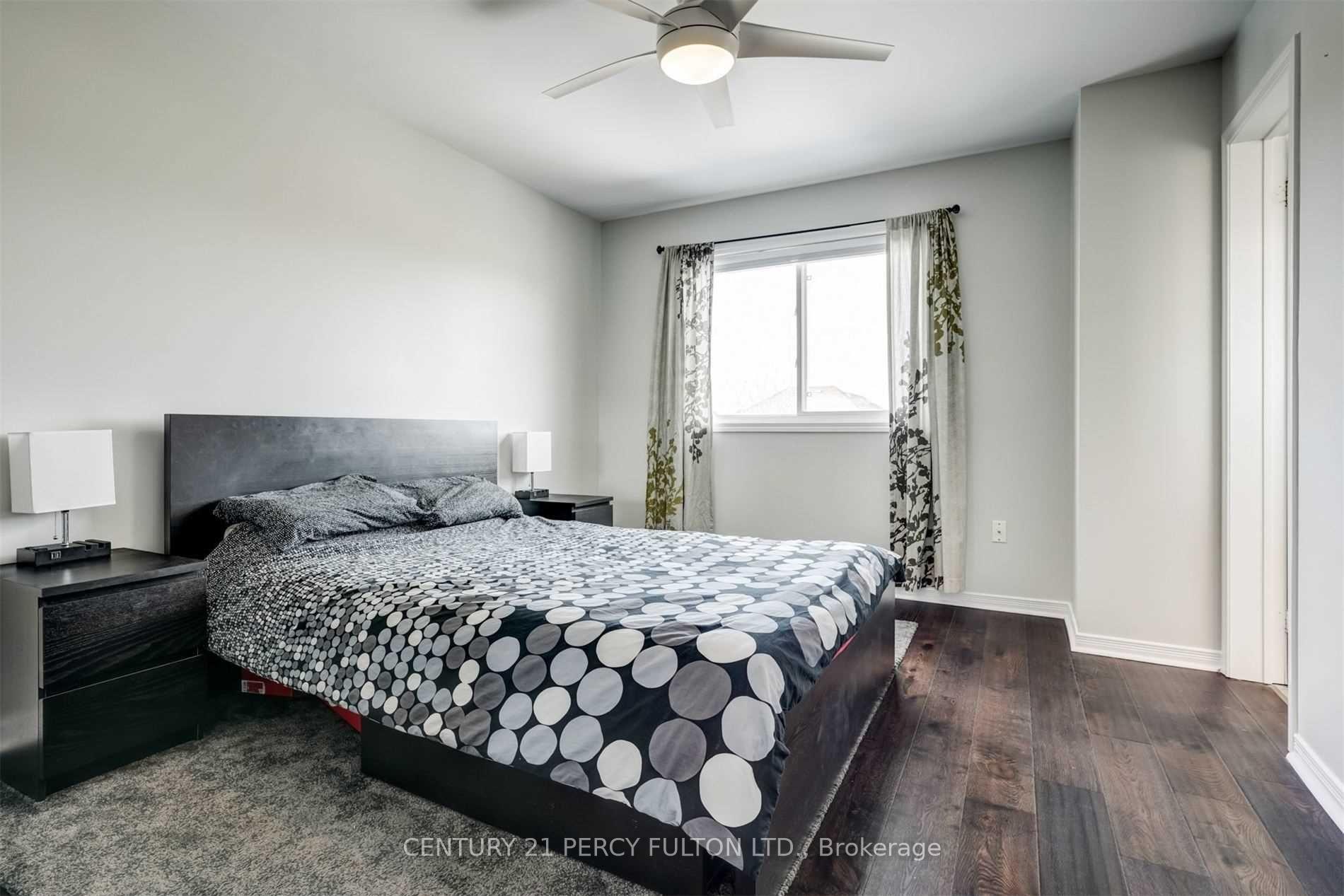 Photo 15 of 123 Brownridge Place, Whitby, Williamsburg — HOMEH