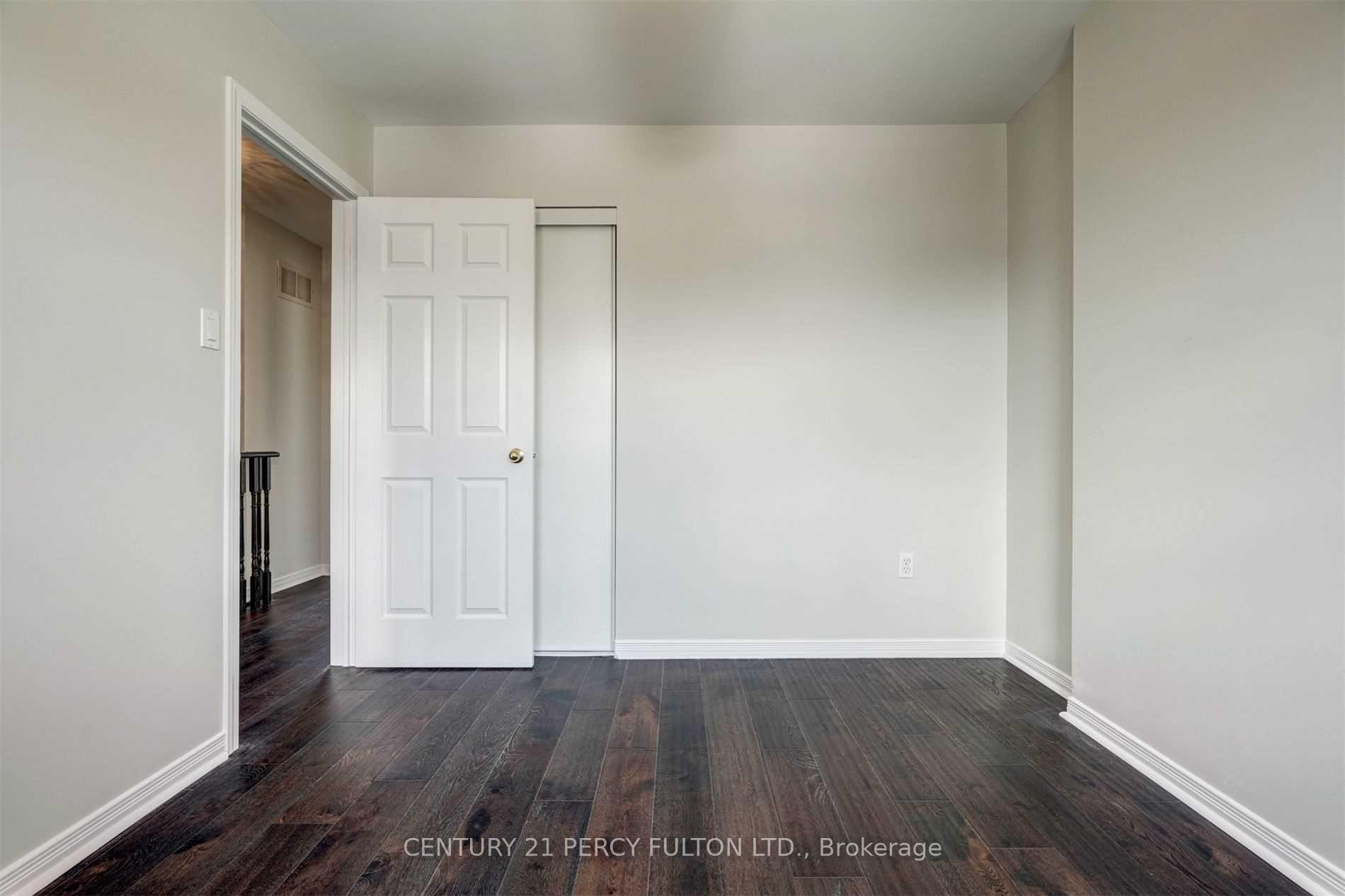 Photo 21 of 123 Brownridge Place, Whitby, Williamsburg — HOMEH