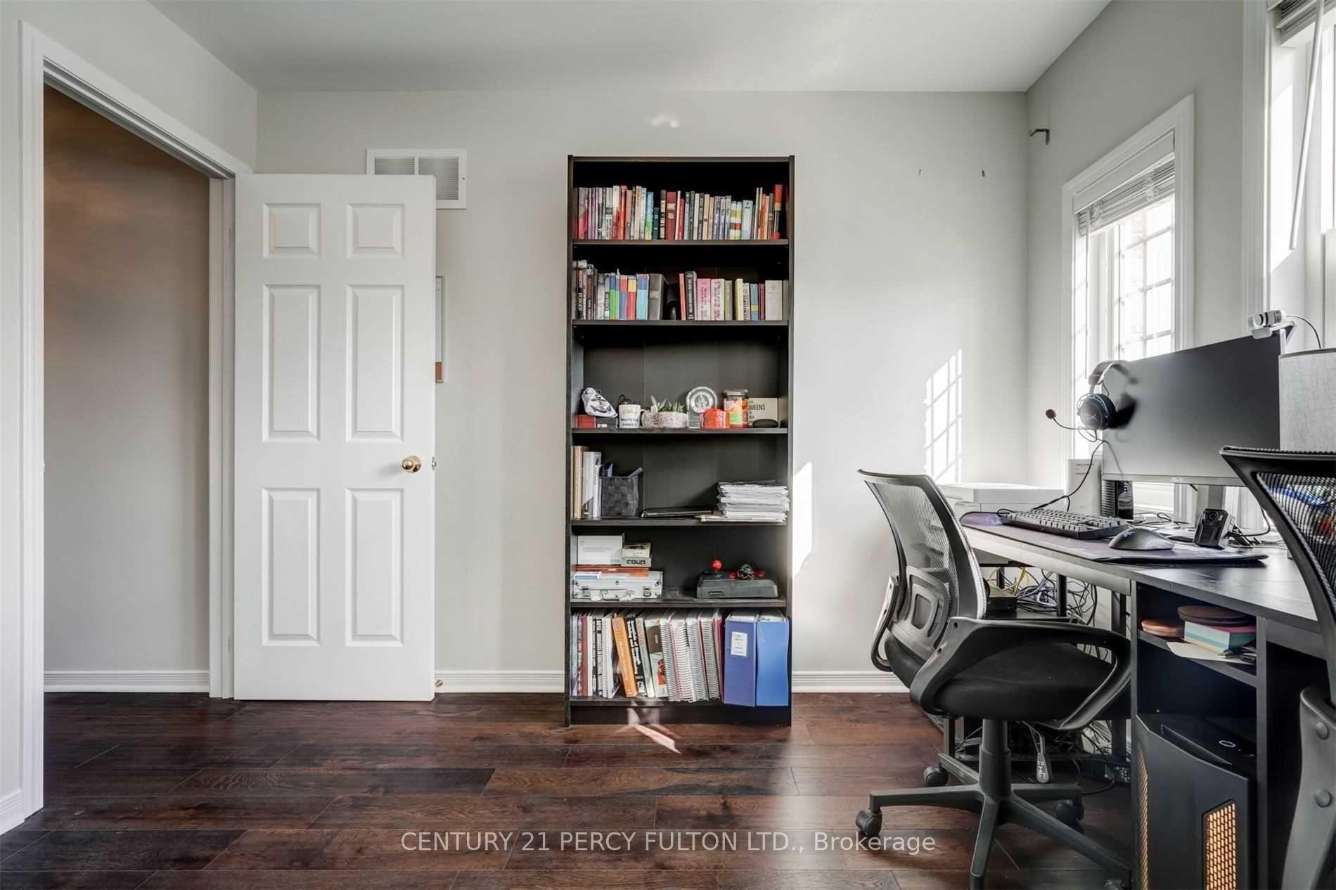 Photo 23 of 123 Brownridge Place, Whitby, Williamsburg — HOMEH