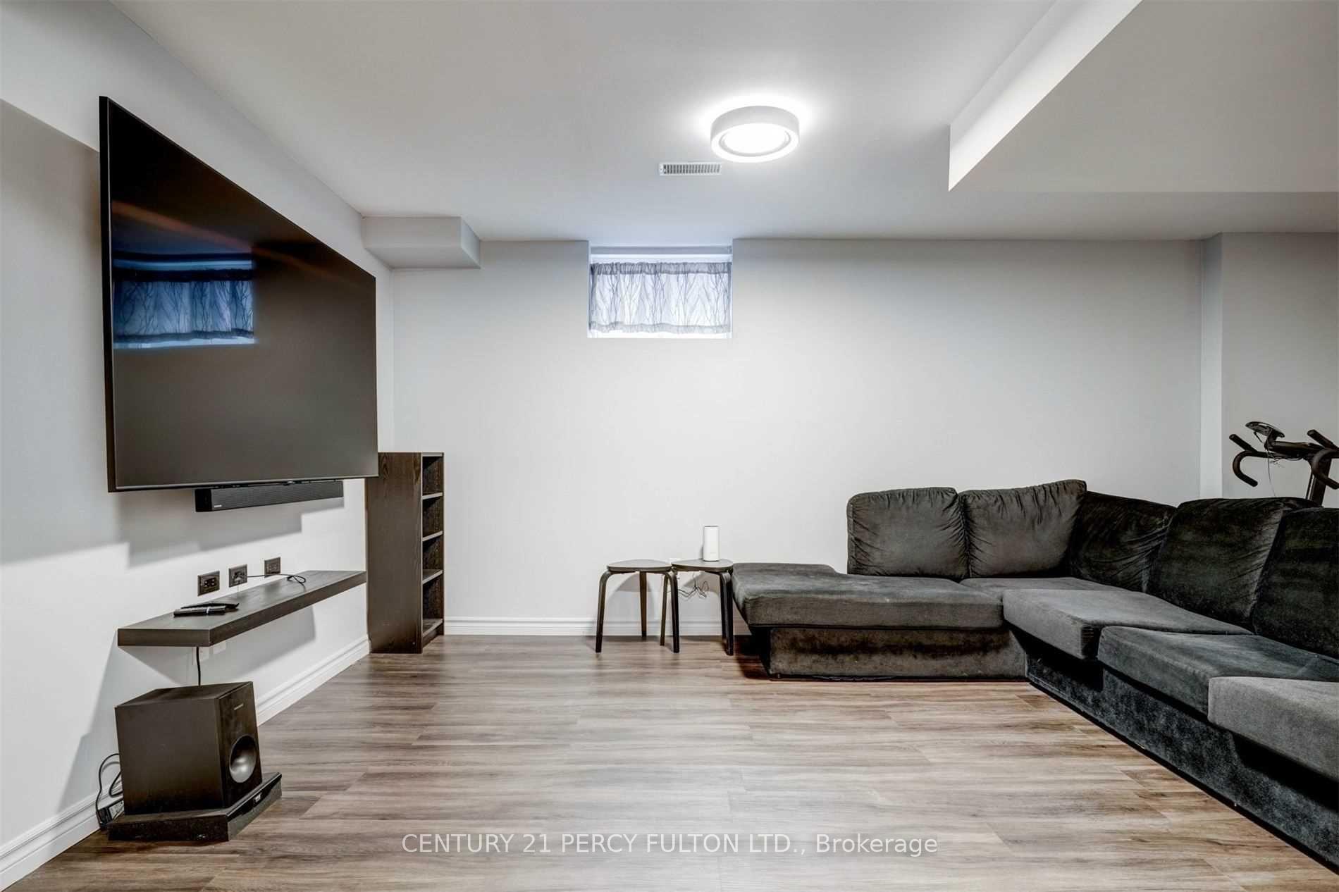 Photo 27 of 123 Brownridge Place, Whitby, Williamsburg — HOMEH