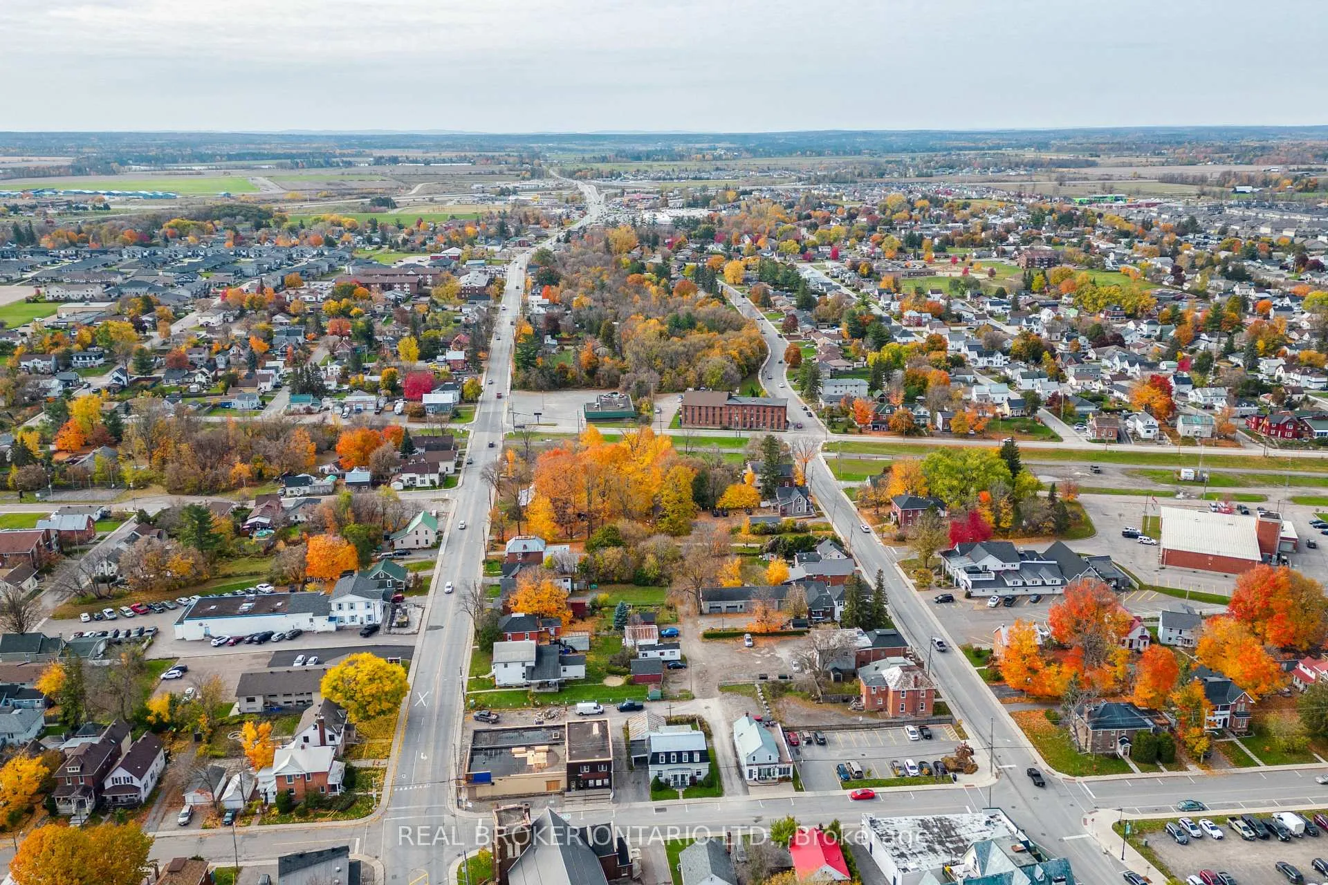 Photo 44 of 42 Daniel Street N, Arnprior — HOMEH