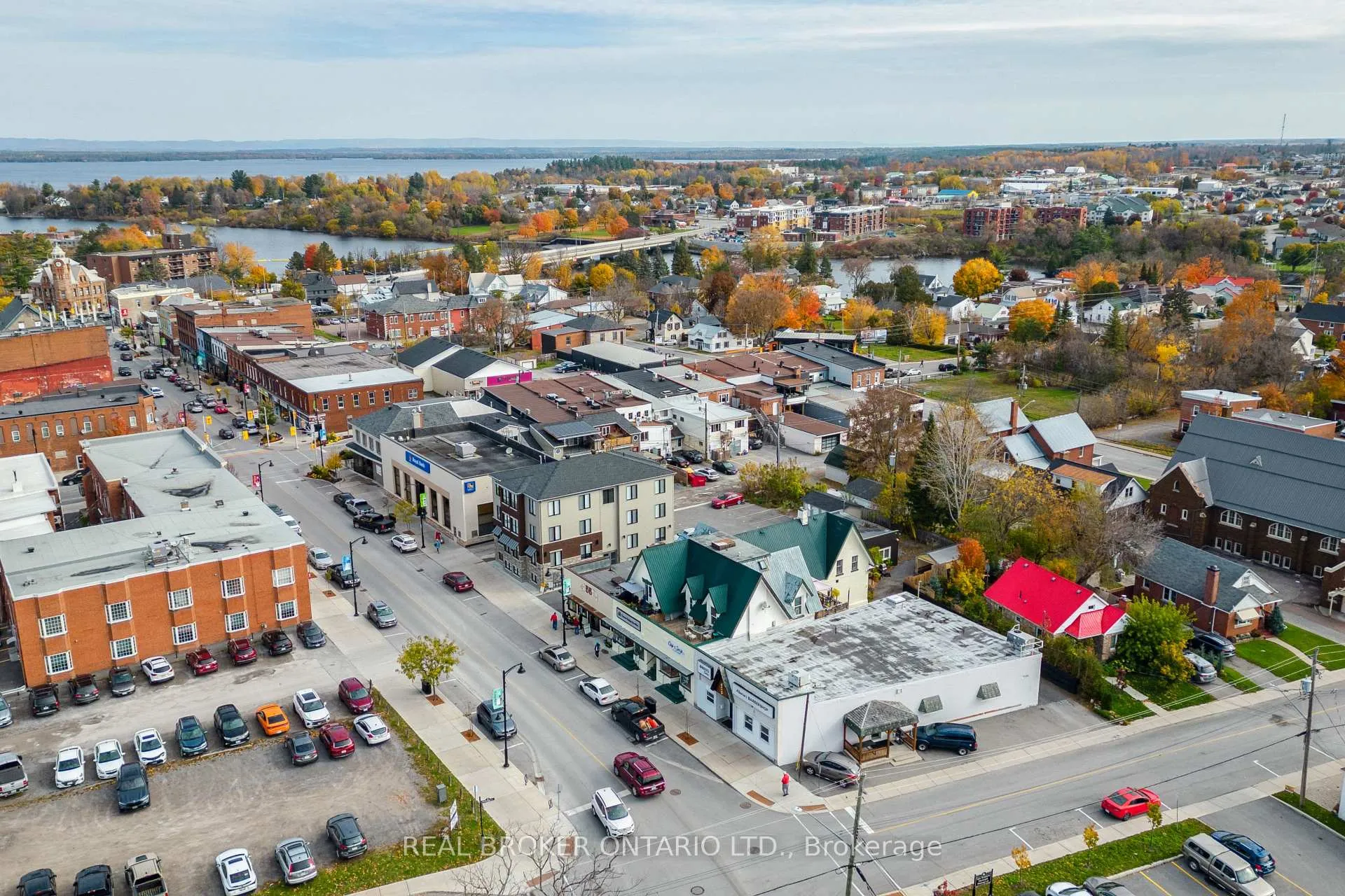 Photo 50 of 42 Daniel Street N, Arnprior — HOMEH