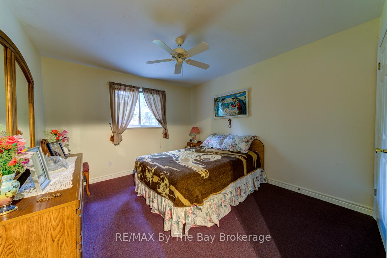 Photo 17 of 58 29th Street N, Wasaga Beach — HOMEH