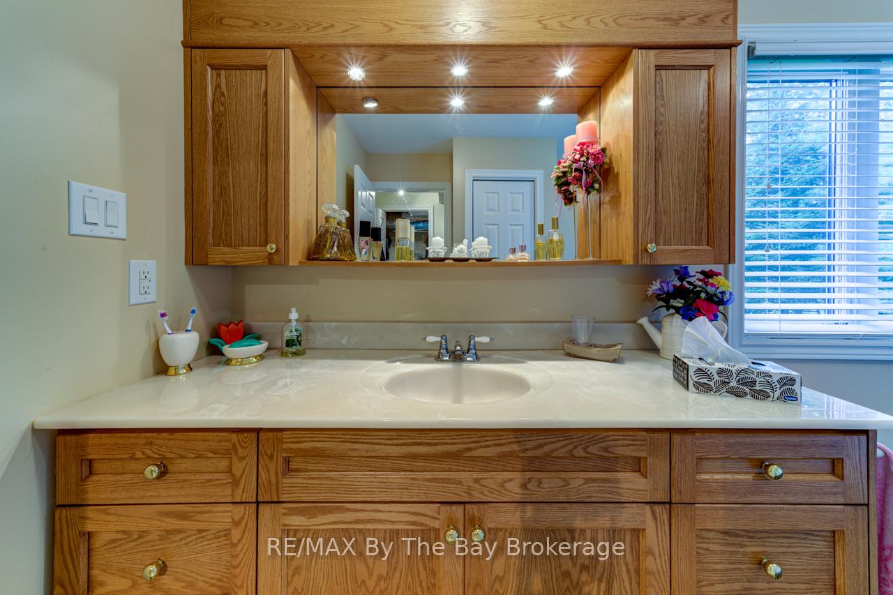 Photo 19 of 58 29th Street N, Wasaga Beach — HOMEH