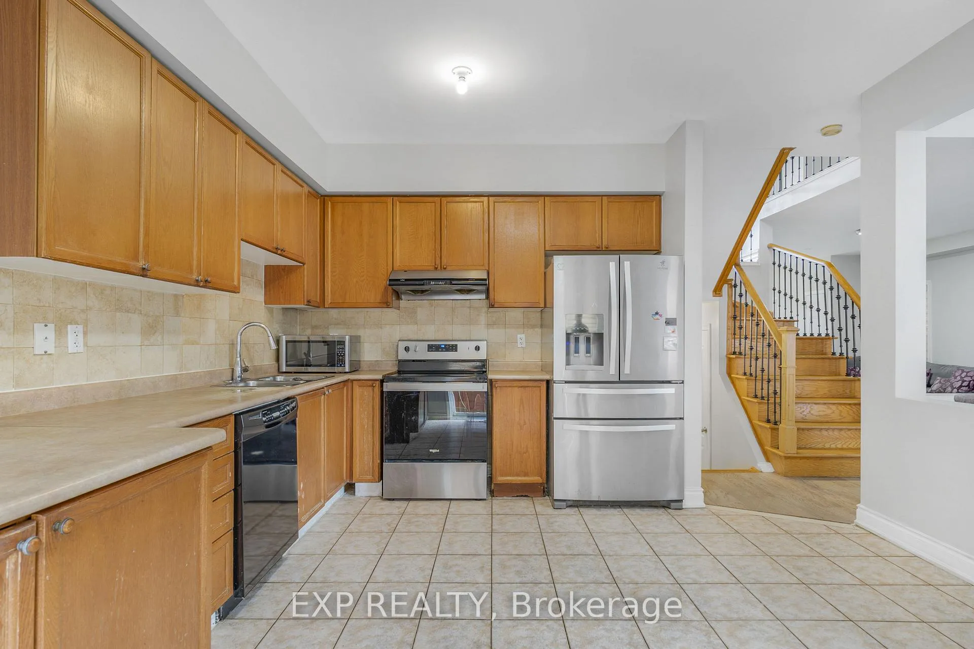 Photo 11 of 488 John Deisman Boulevard, Vaughan, Vellore Village — HOMEH