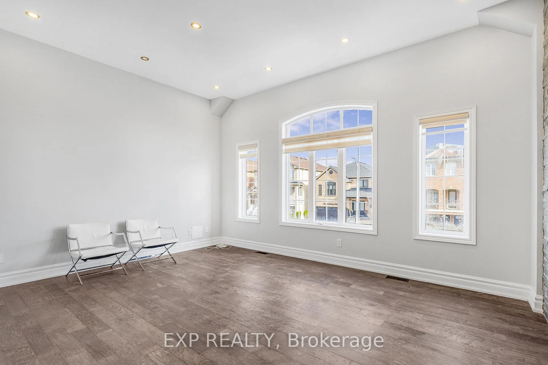 Photo 13 of 488 John Deisman Boulevard, Vaughan, Vellore Village — HOMEH
