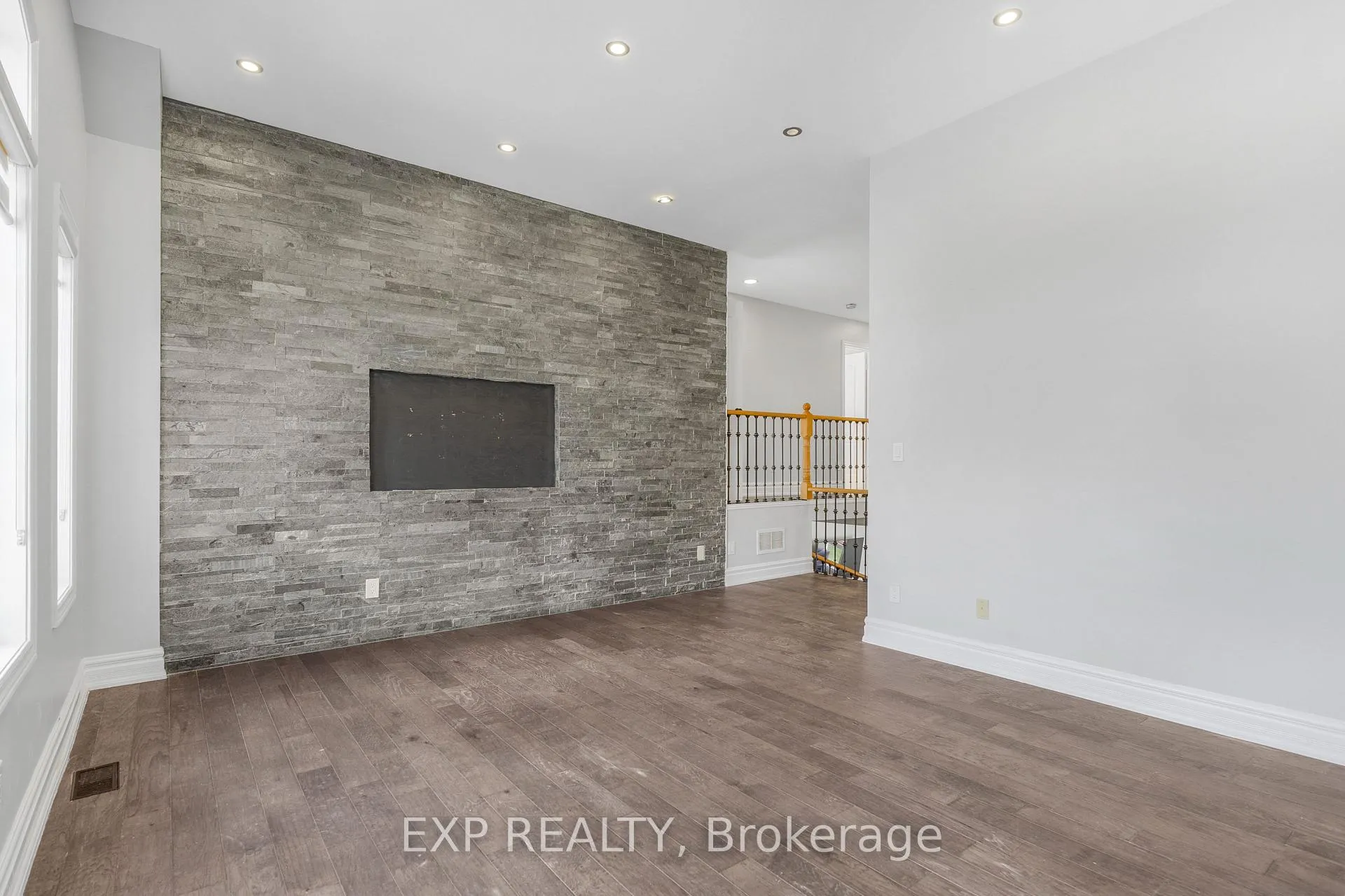 Photo 14 of 488 John Deisman Boulevard, Vaughan, Vellore Village — HOMEH