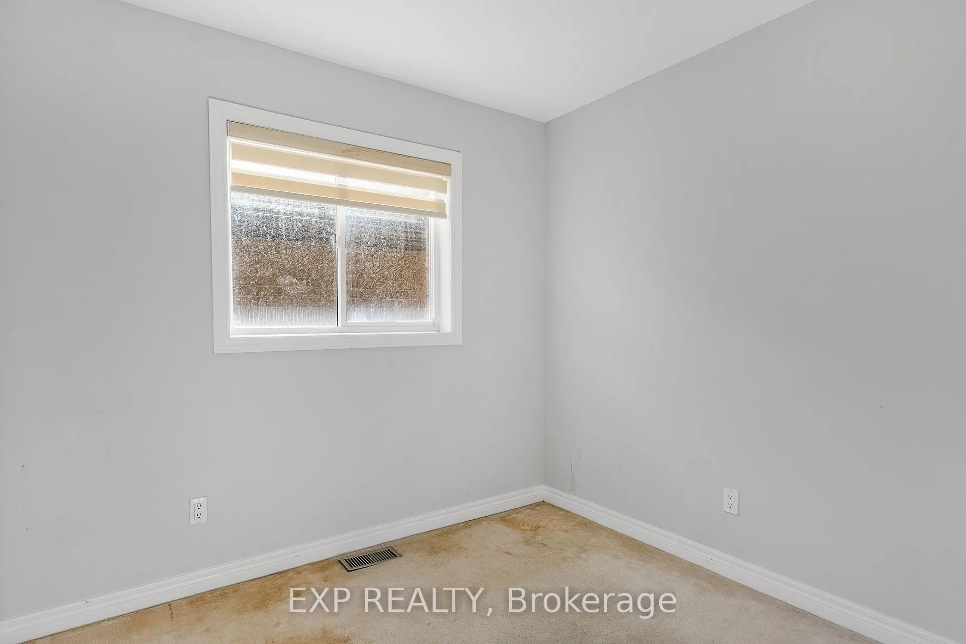 Photo 24 of 488 John Deisman Boulevard, Vaughan, Vellore Village — HOMEH
